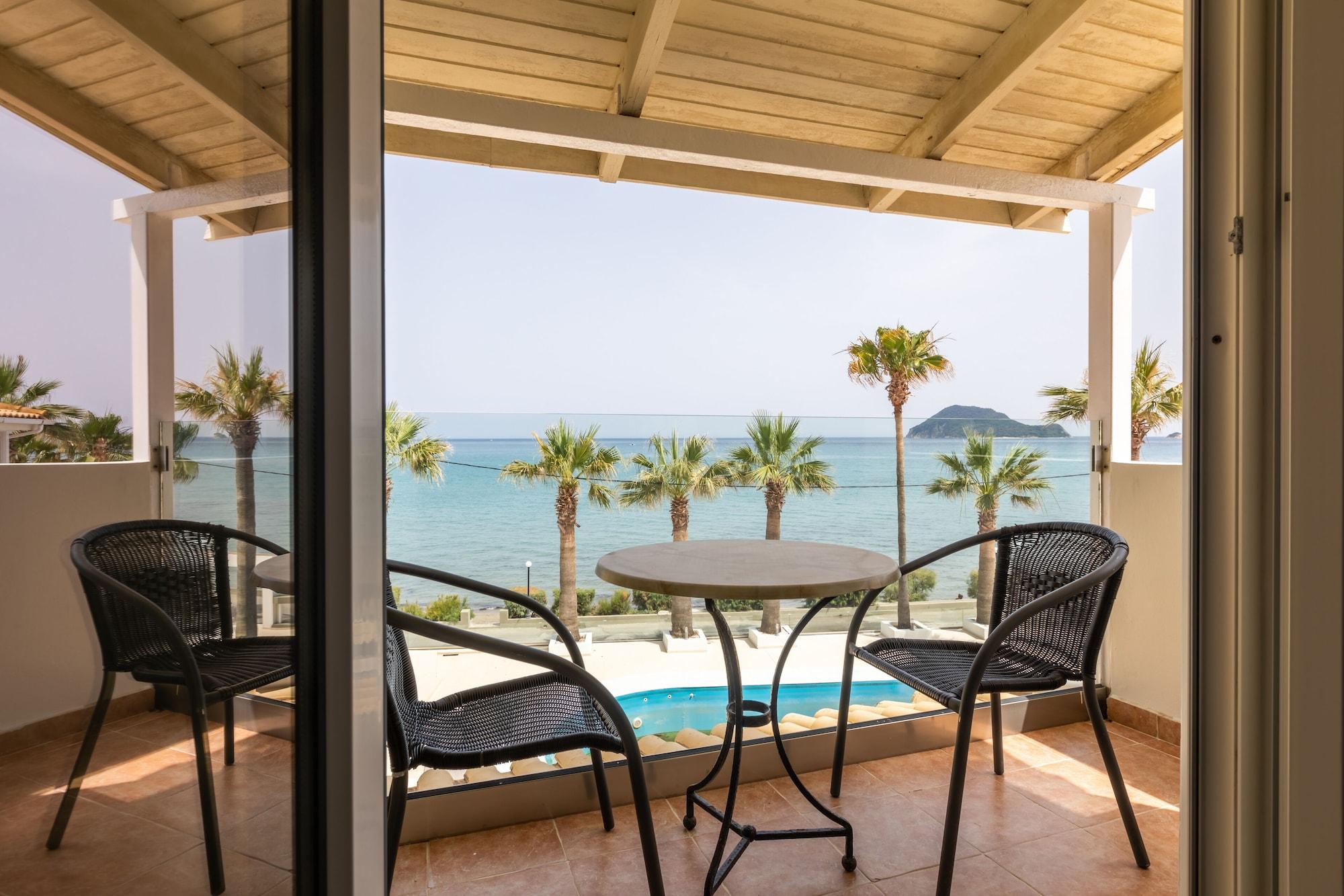 Hotel White Olive Premium Cameo 4*