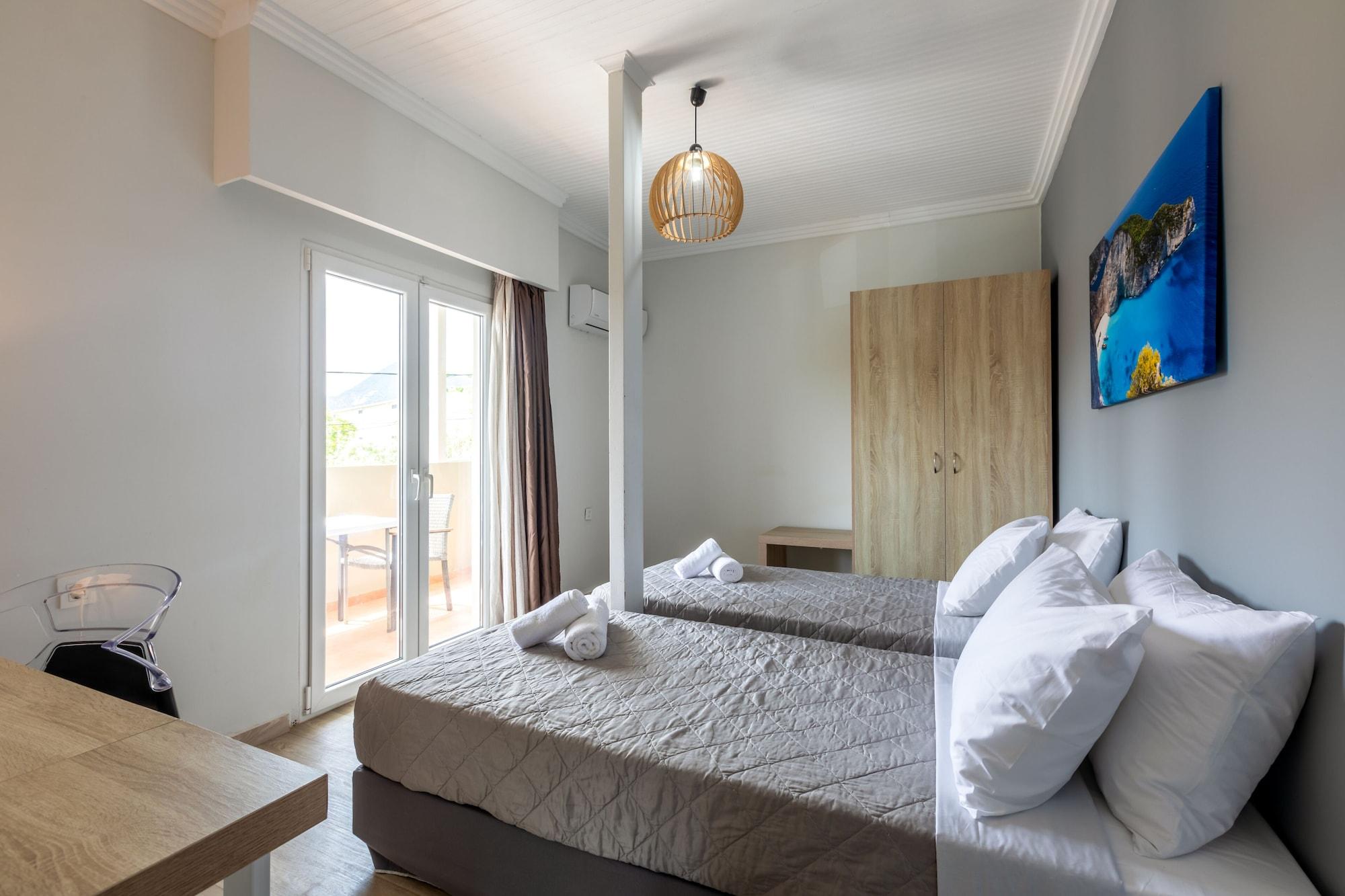 Hotel White Olive Premium Cameo