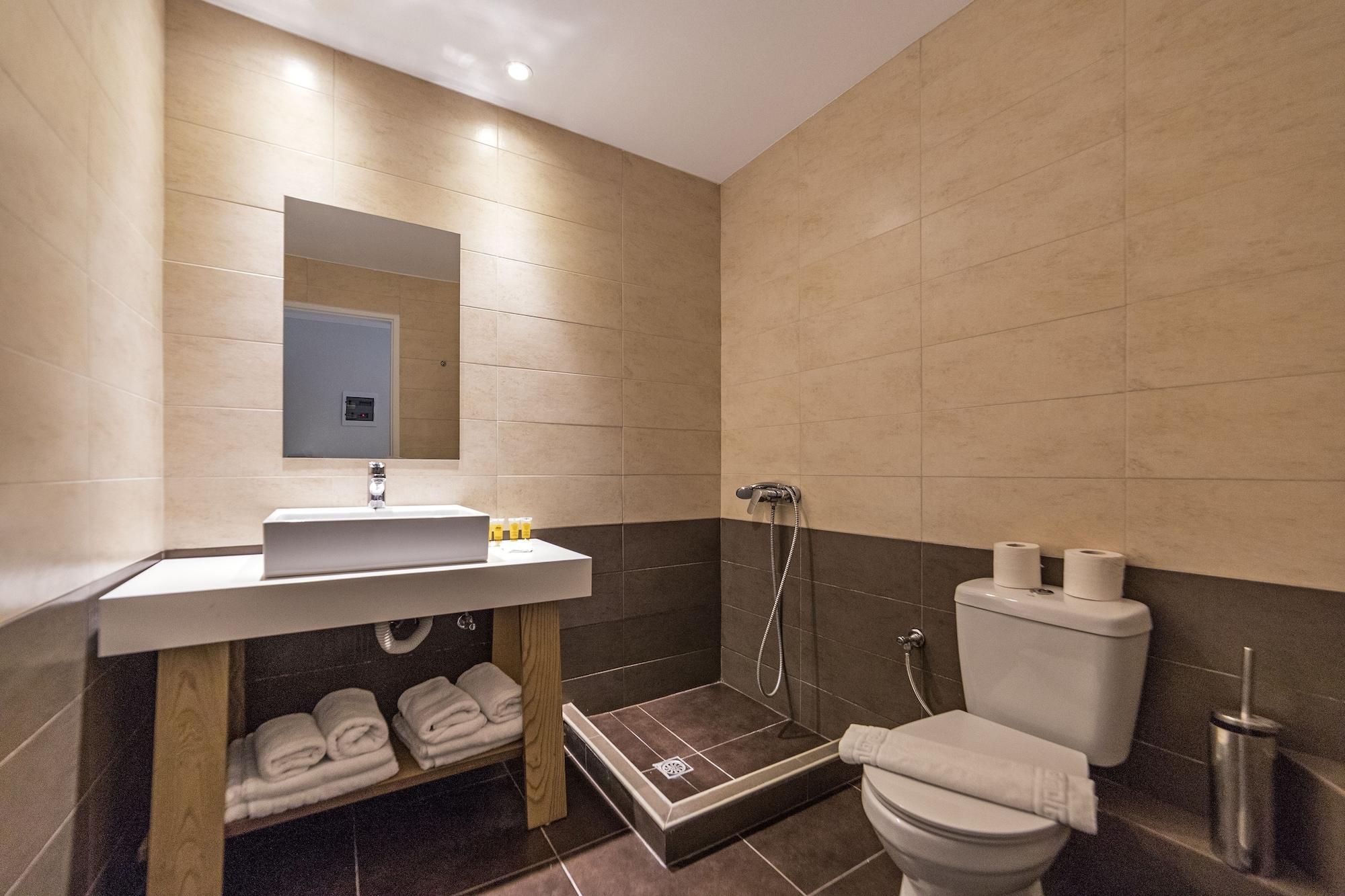 Hotel White Olive Premium Cameo