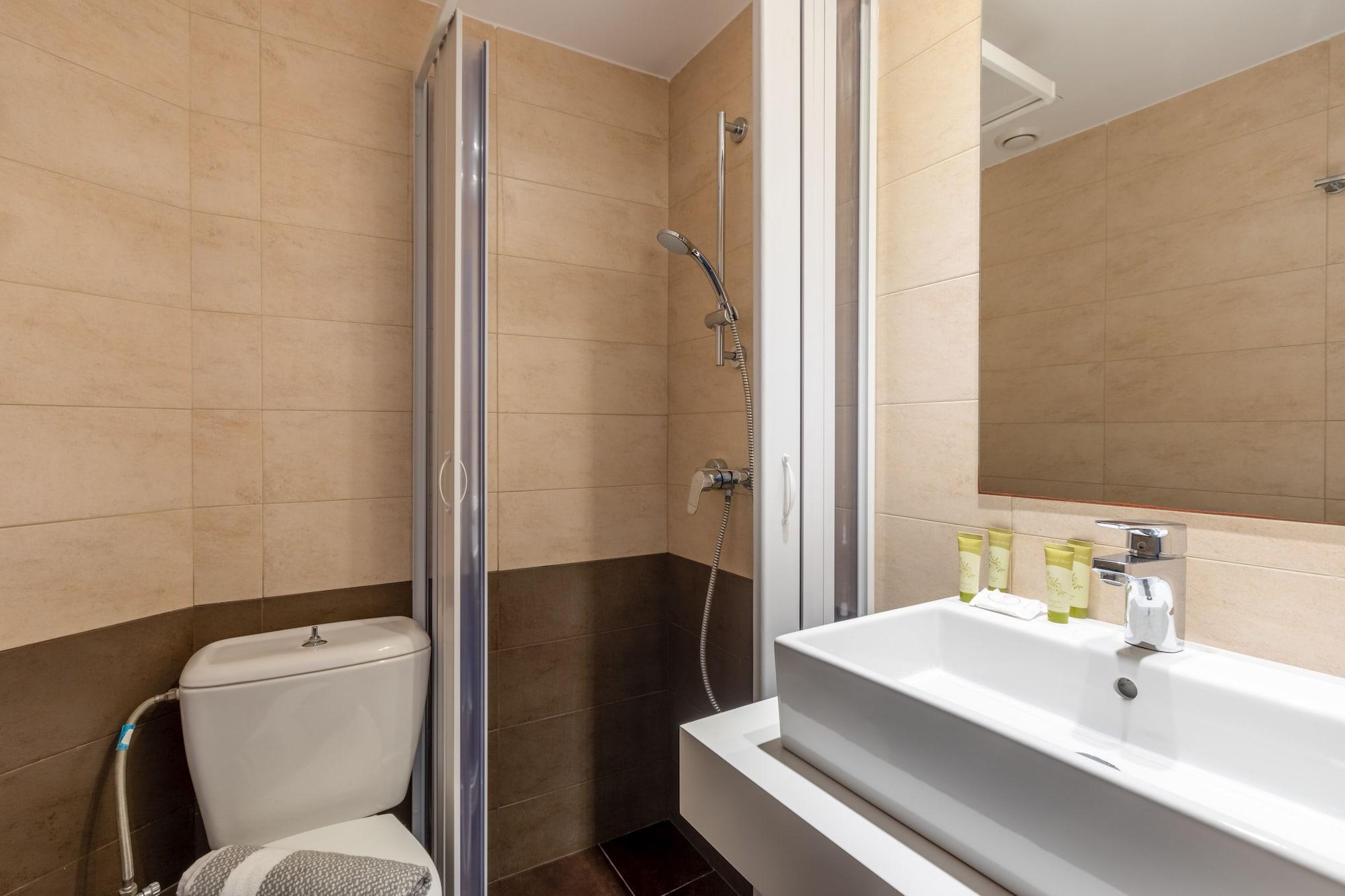 White Olive Premium Cameo 4*