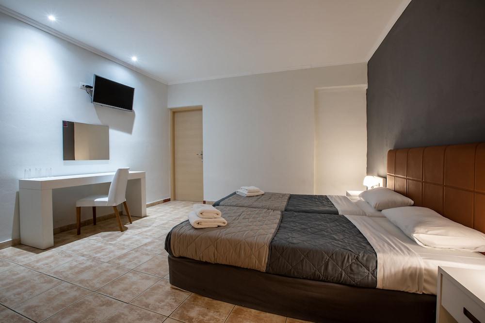 White Olive Premium Cameo Hotel