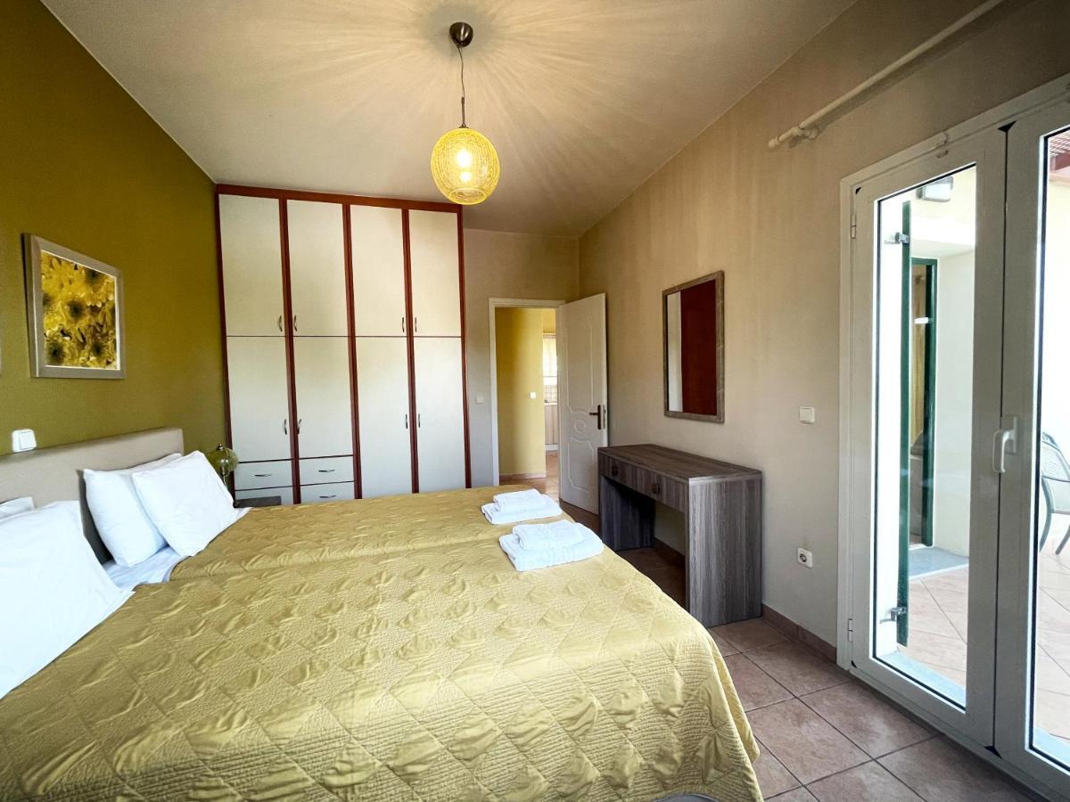 Trapezaki Villas