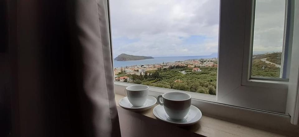 Thea Agia Marina (Crete)