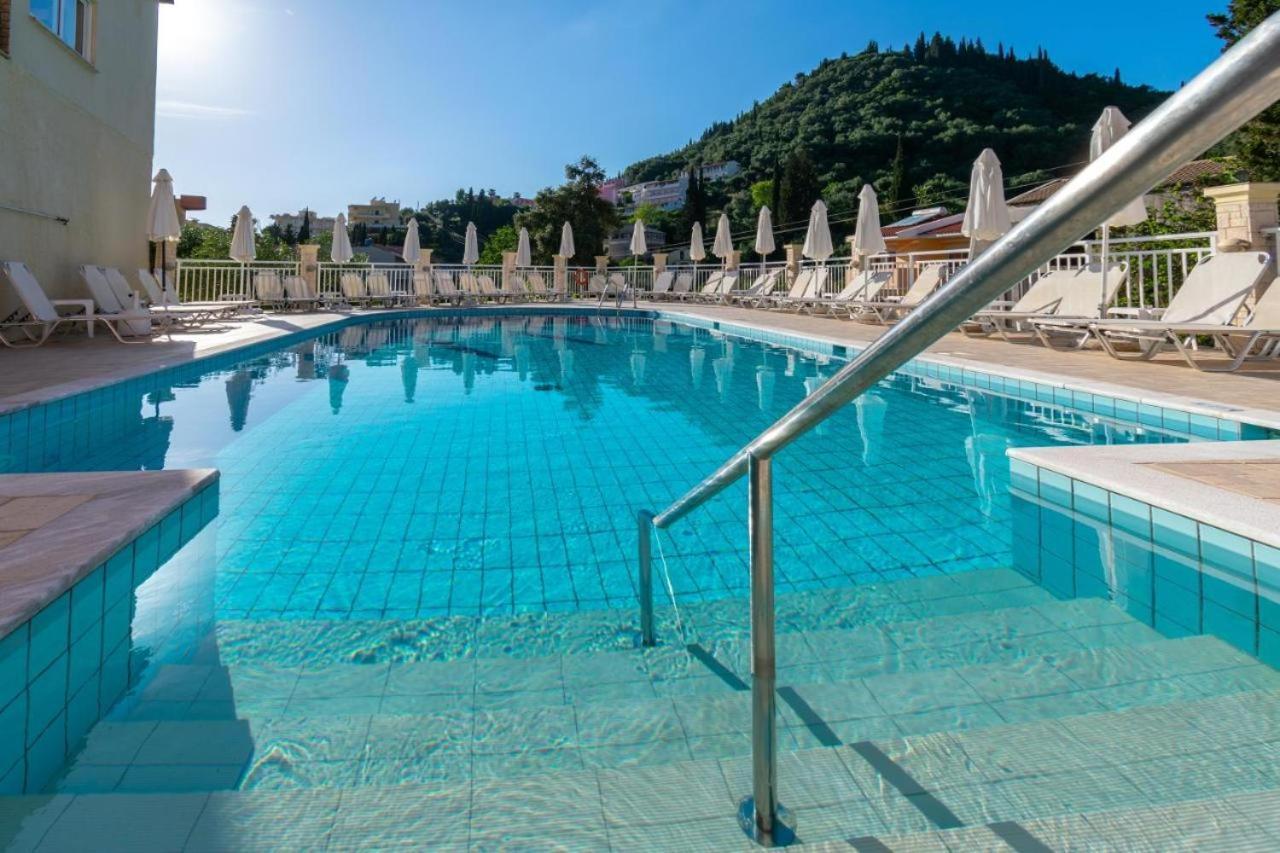 Alexander Aparthotel 3*