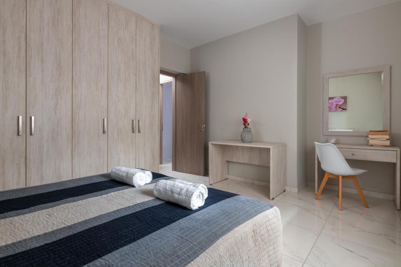 Apartment Divina