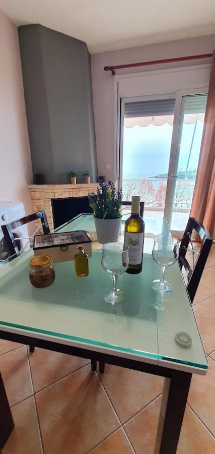 θέα μπροστά στη θάλασσα Apartment *