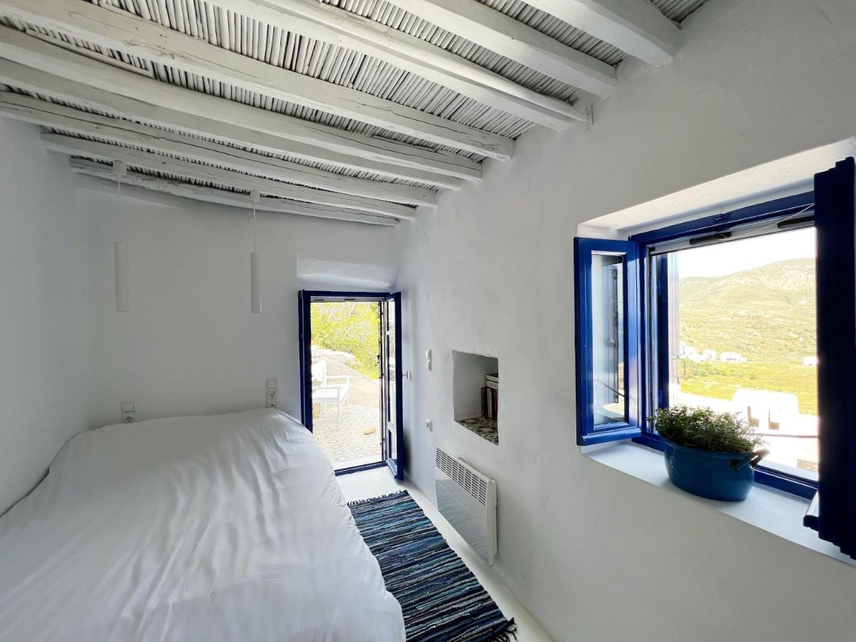 White Country house *