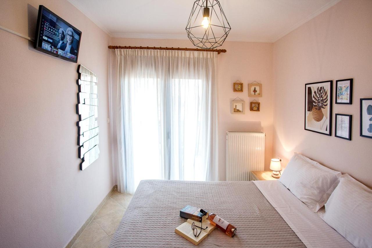 Apartment Konstantina & Evgenia Deluxe Nea Peramos (Macedonia)