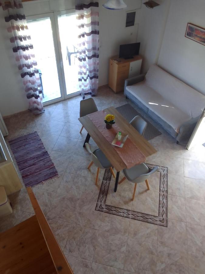 στουσ πυργουσ θερμησ Apartment
