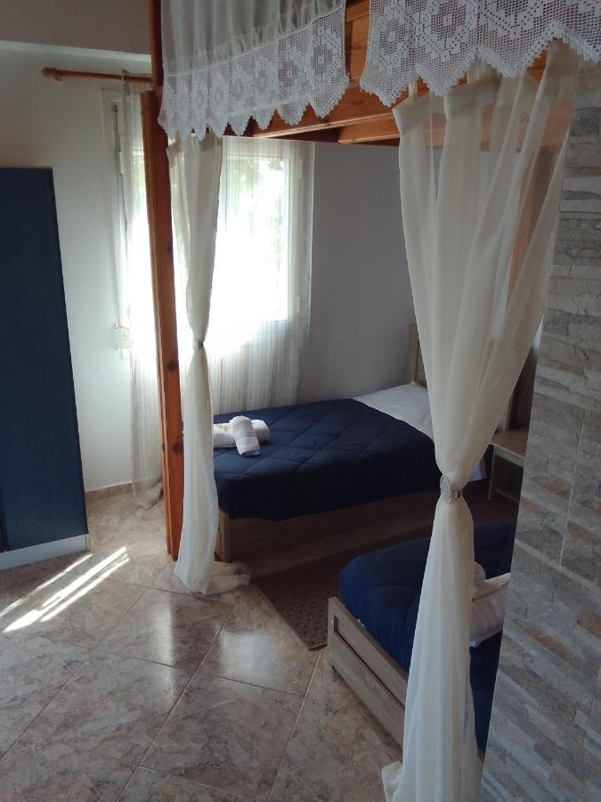 στουσ πυργουσ θερμησ Apartment Mytilene