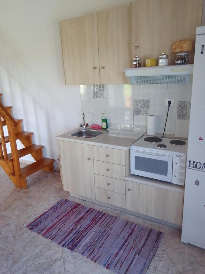 στουσ πυργουσ θερμησ Mytilene
