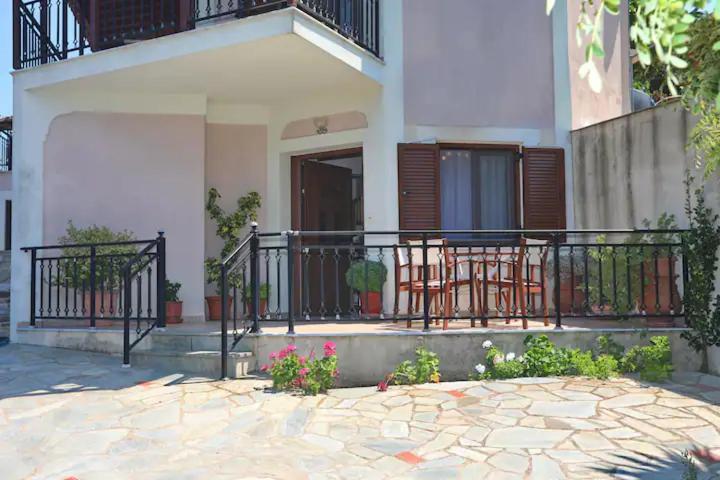 Chara's Lux Apartment Skopelos Town