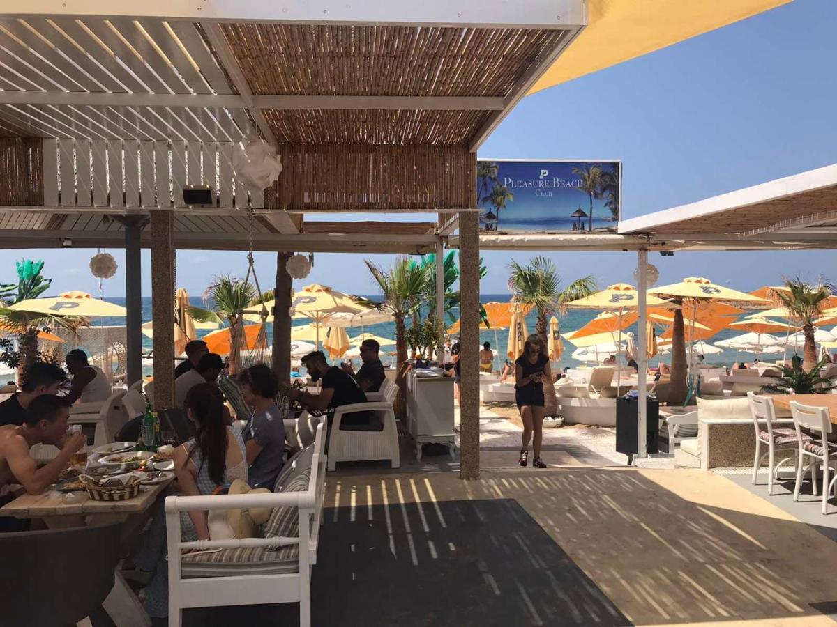 Pleasure Malia (Crete)