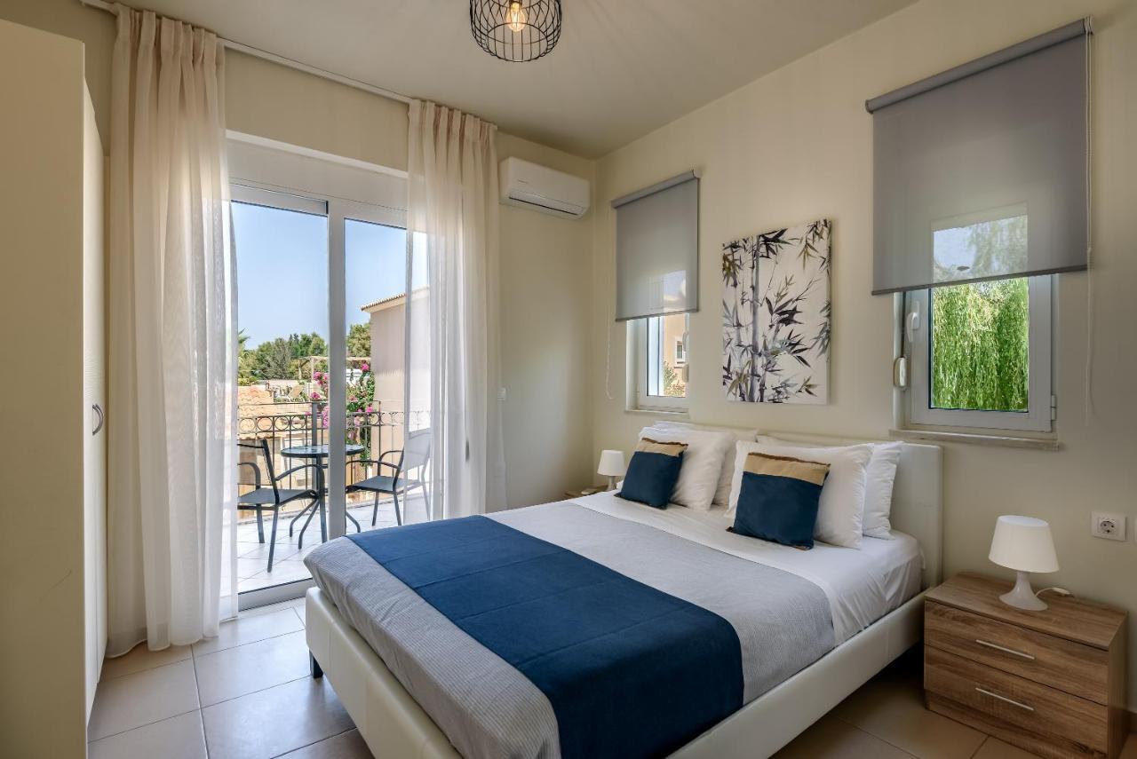 Villa Azure Beach Villas *
