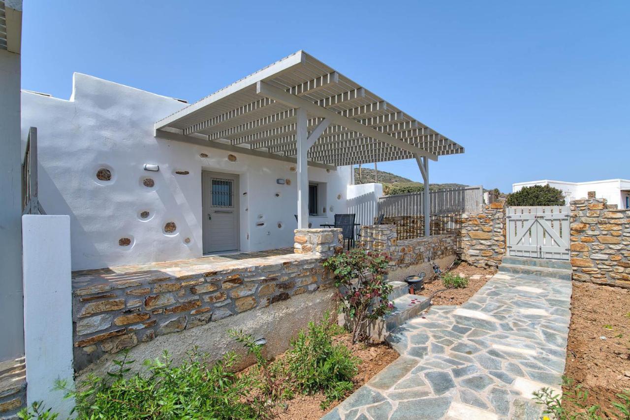 & Waves House *