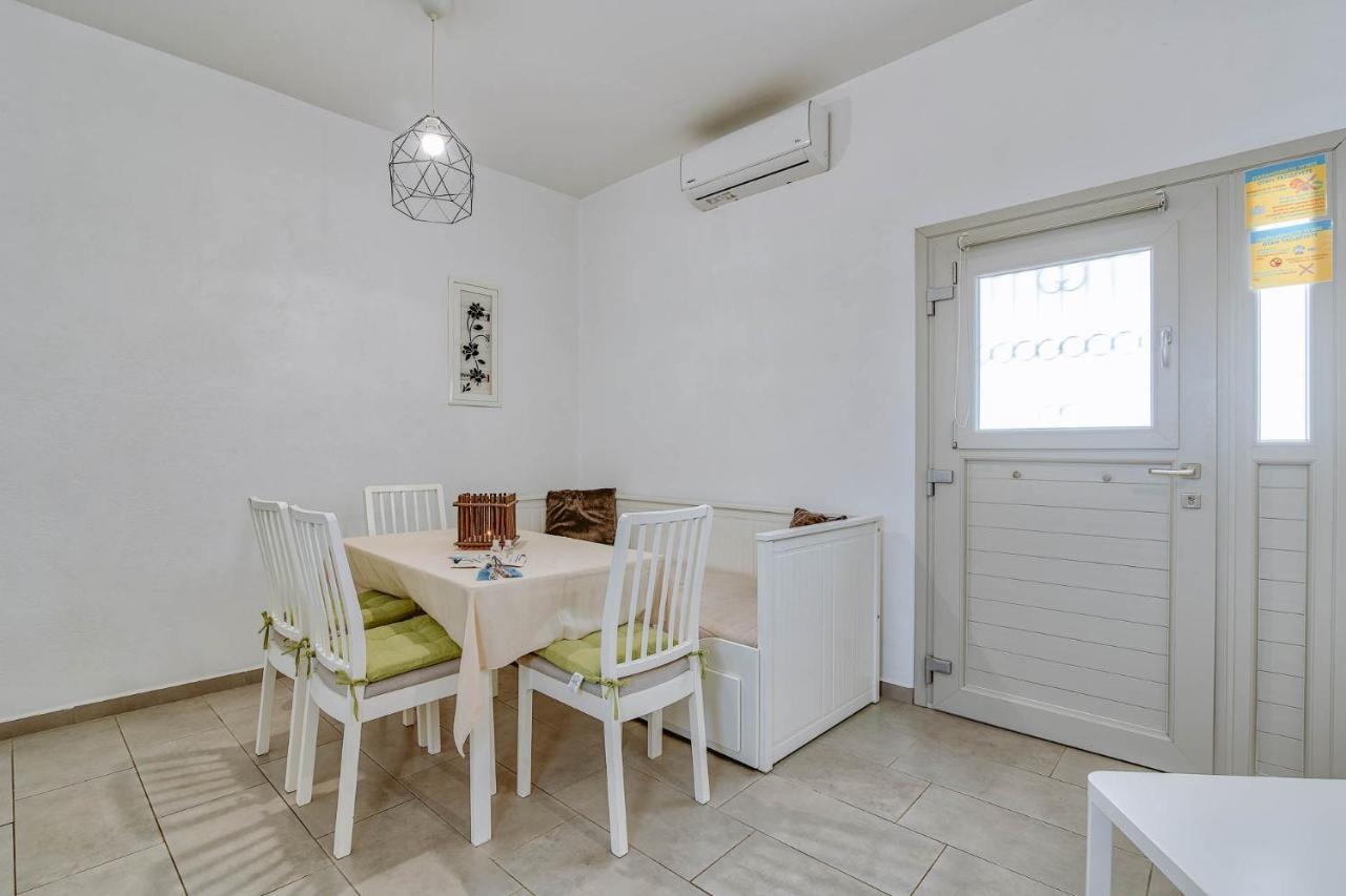& Waves House Apartment *