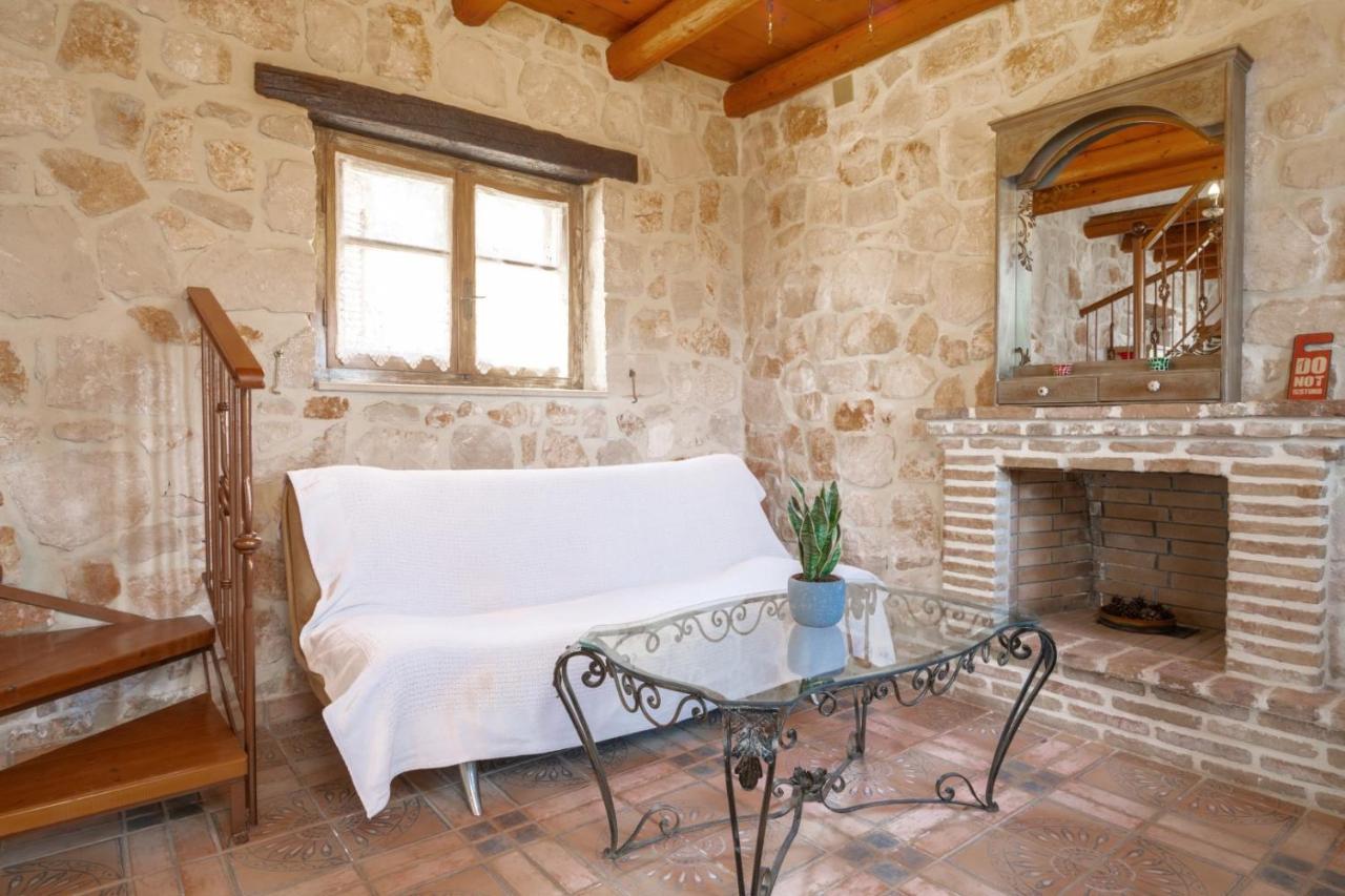Strofilia Authentic Holiday home *