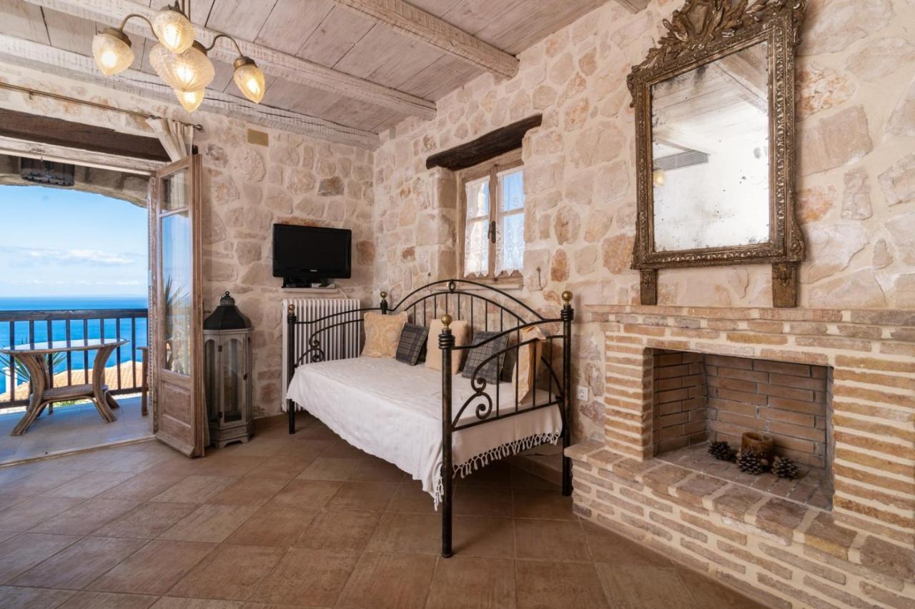 Holiday home Strofilia Authentic *