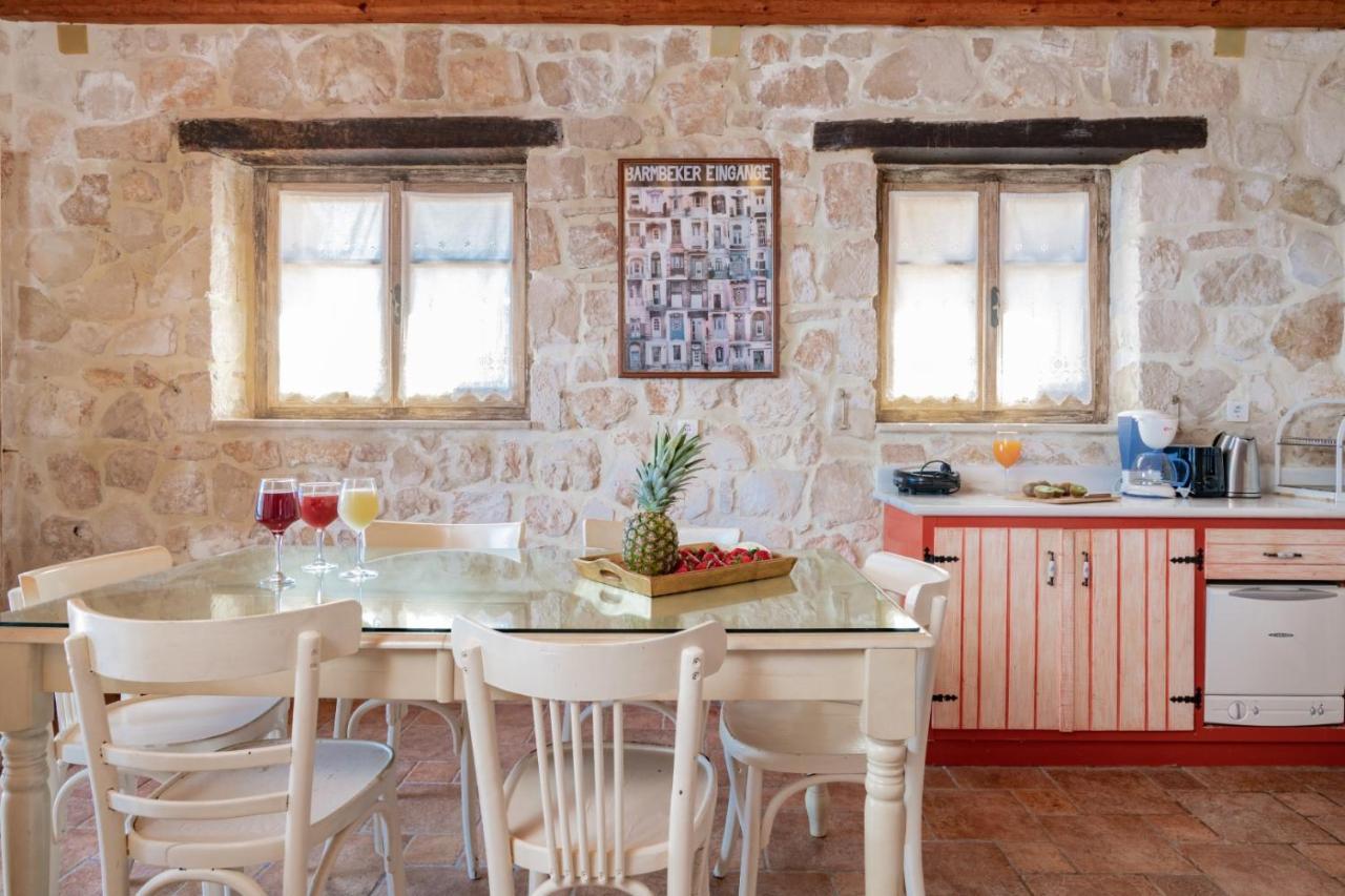 Holiday home Strofilia Authentic Skinaria