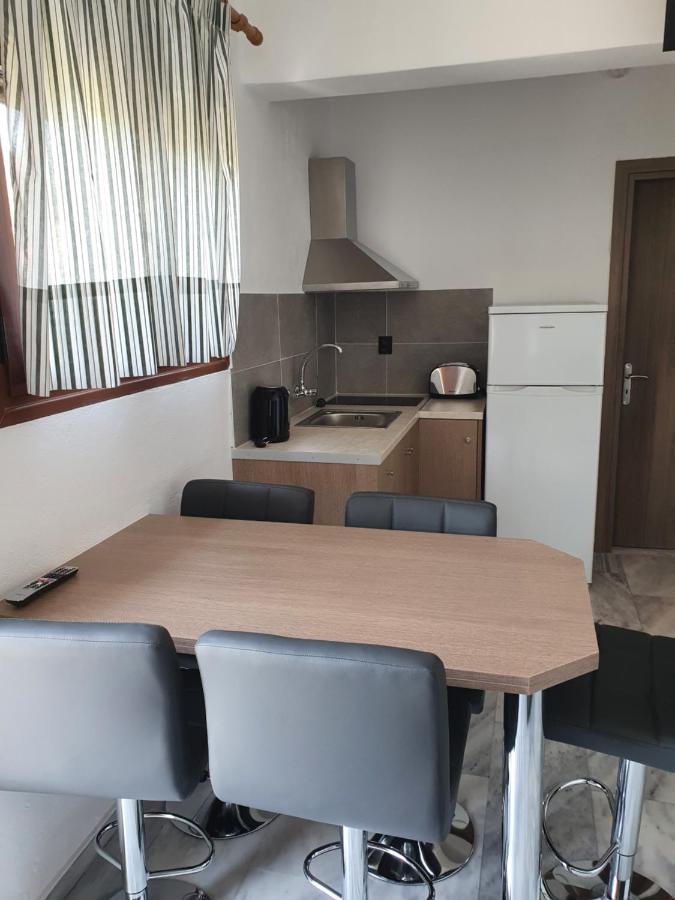 Kiki Studios Apartment