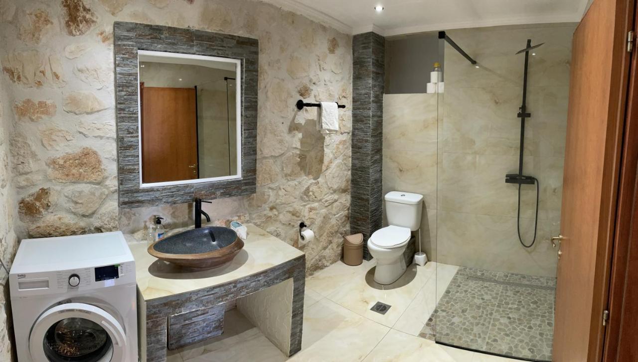 Casa Petra - Stone * Argassi
