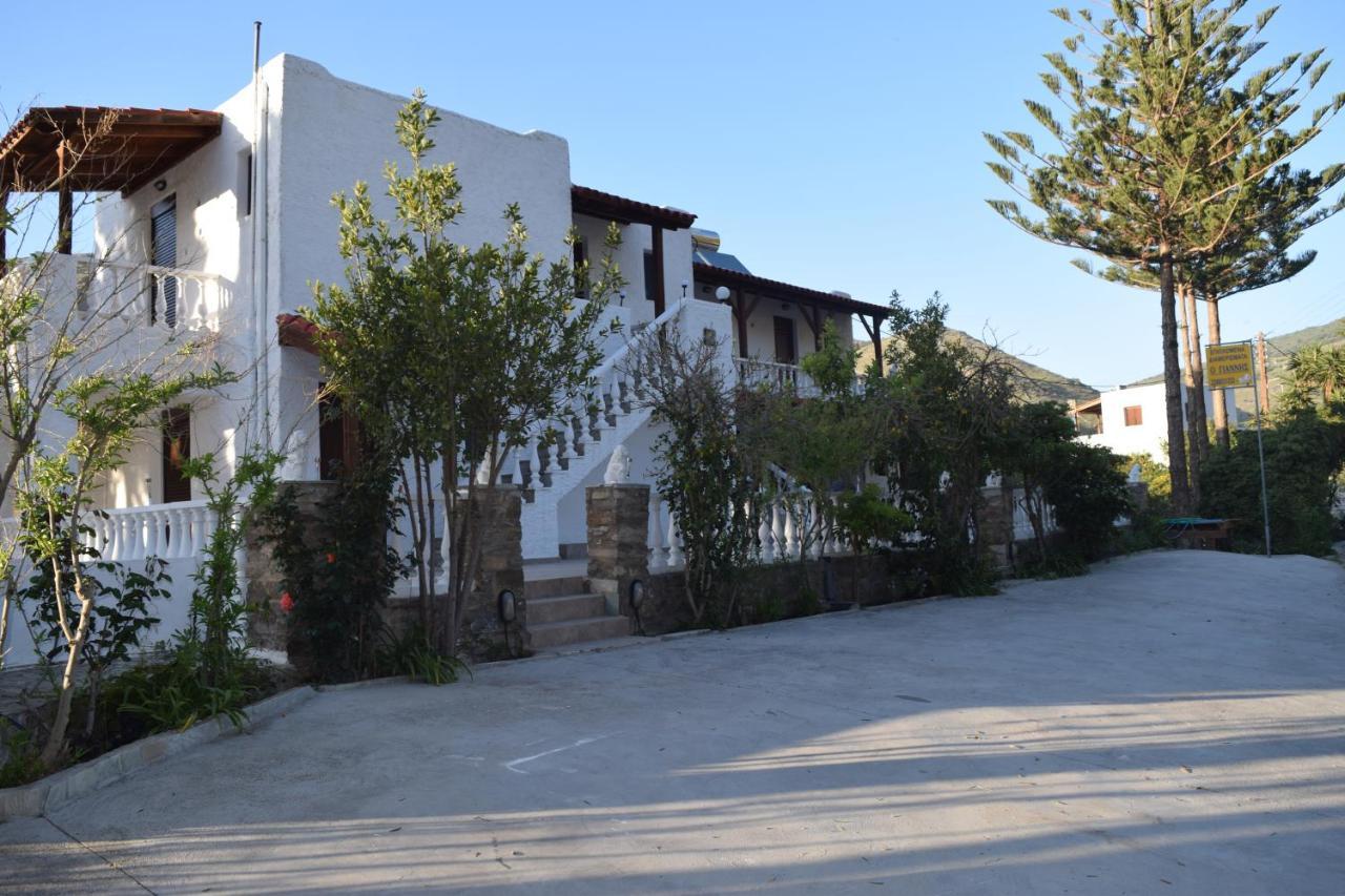 Giannis Apartment