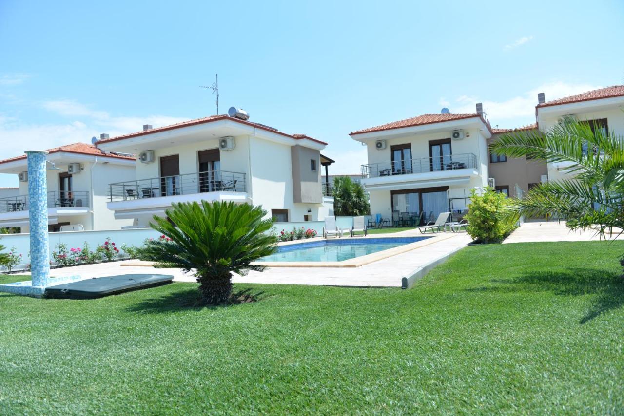Villa Villas