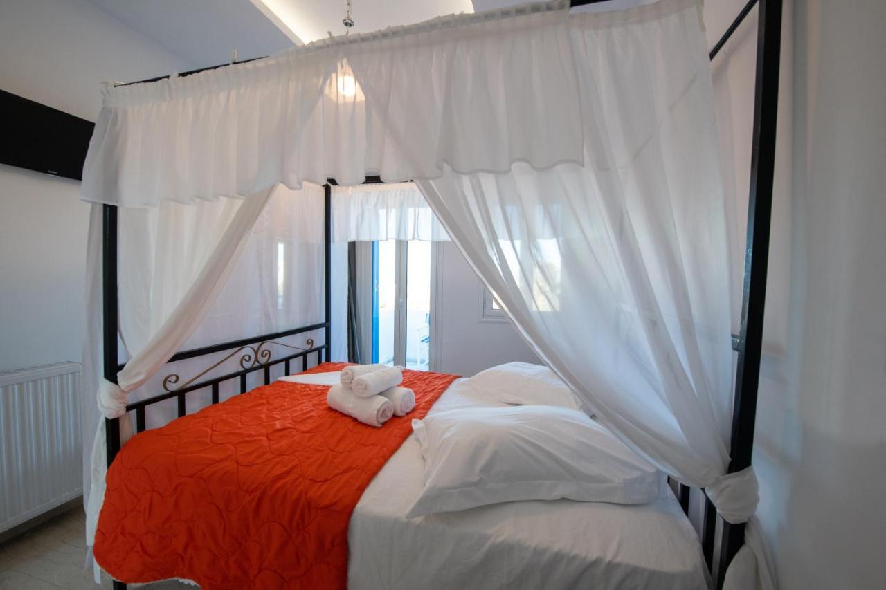 Lodos Hotel Karterados (Santorini)