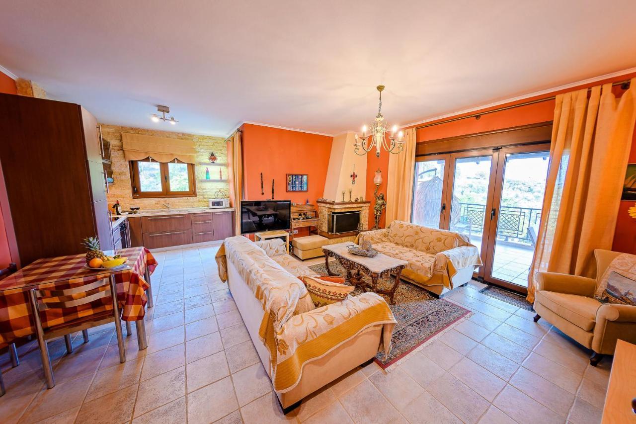 Mariellie Villa Nea Peramos (Macedonia)