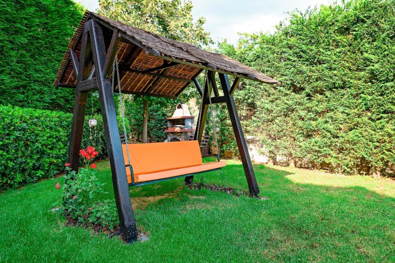 Mariellie Villa