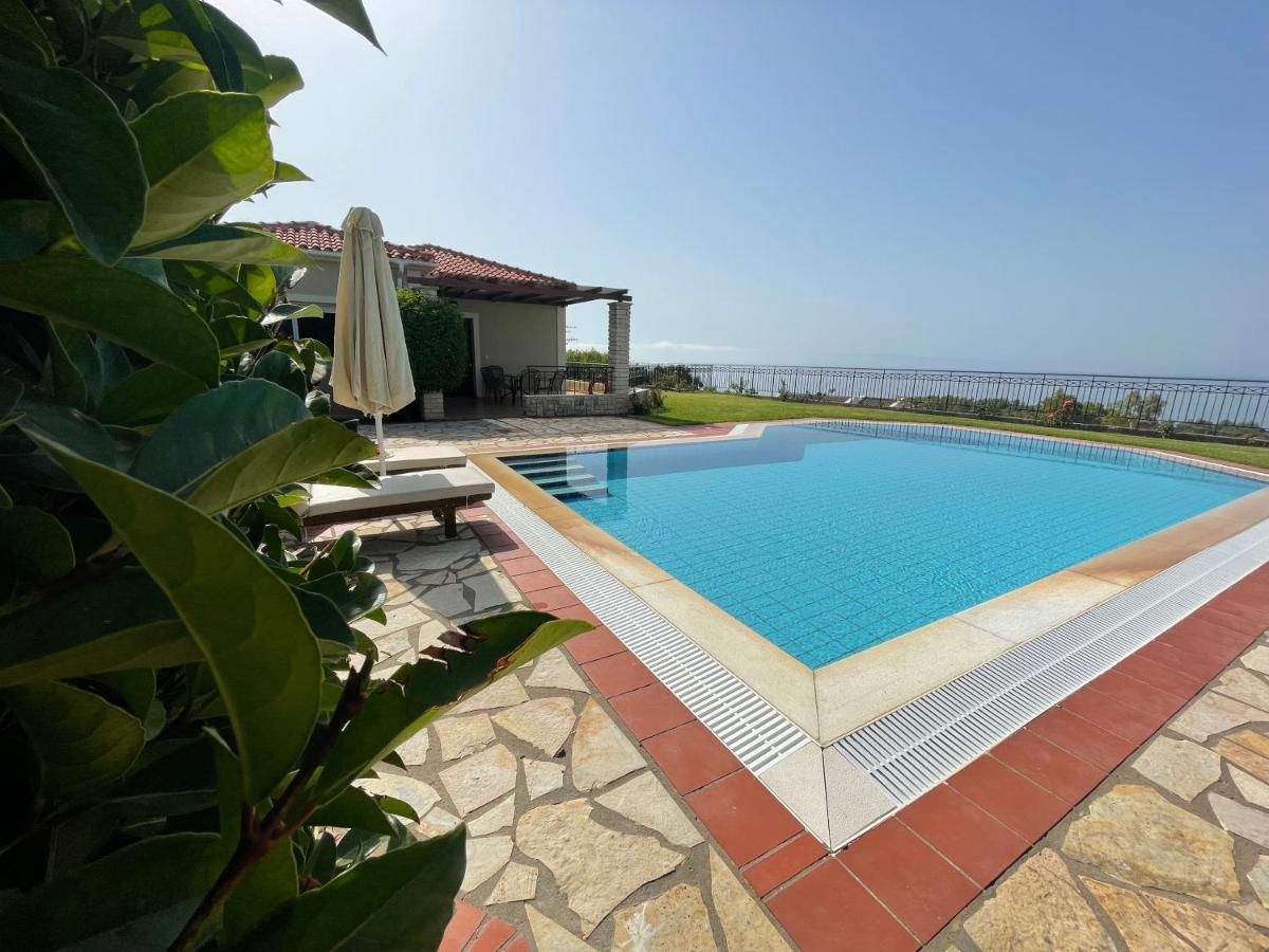 Trapezaki Villas Holiday home