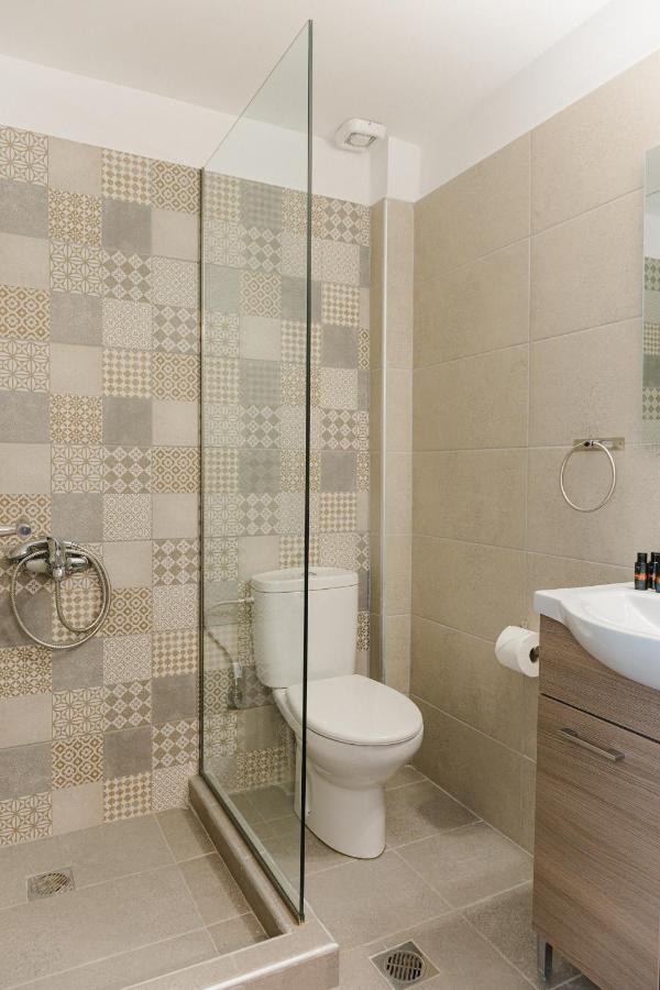 Ariti Luxury Apartment, *