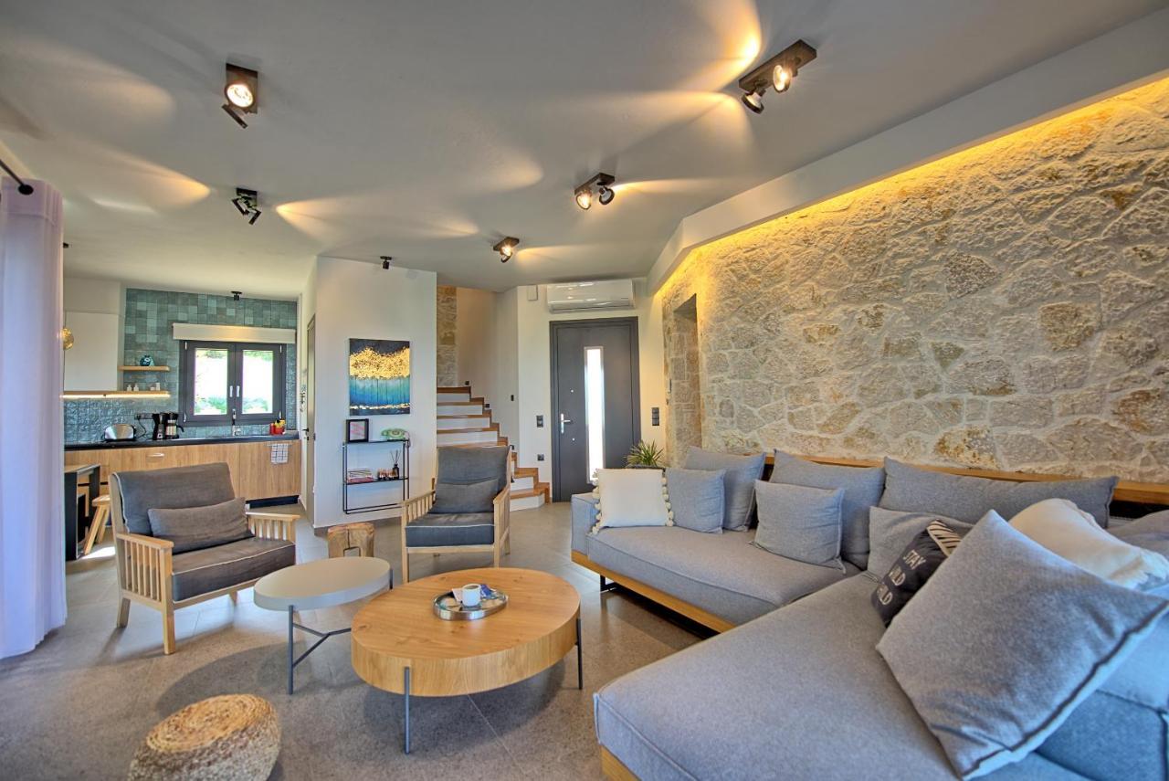 Villa Luxury Ebellina By Posarellivillas *