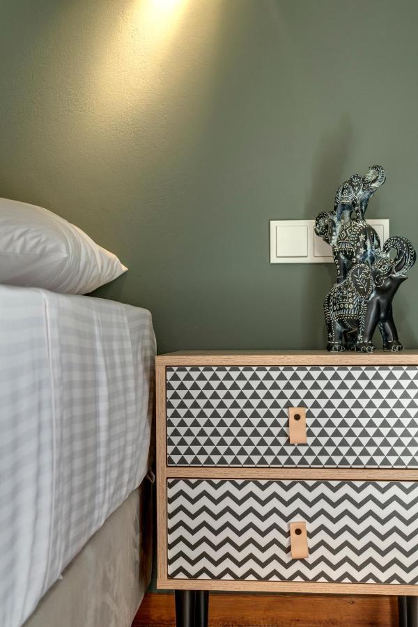 The Heart Of Syra - Your In Ermoupolis Apartment