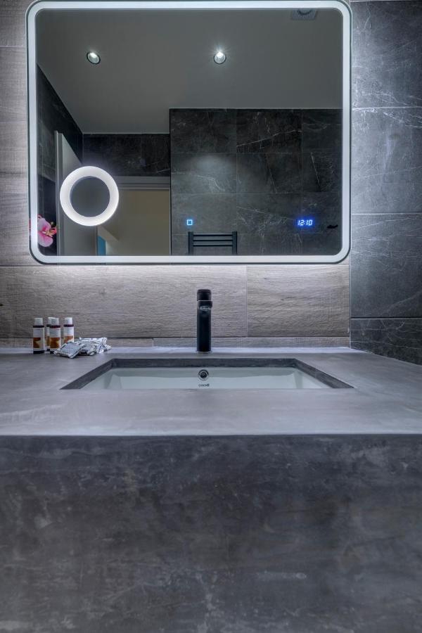 Apartment The Heart Of Syra - Your In Ermoupolis *