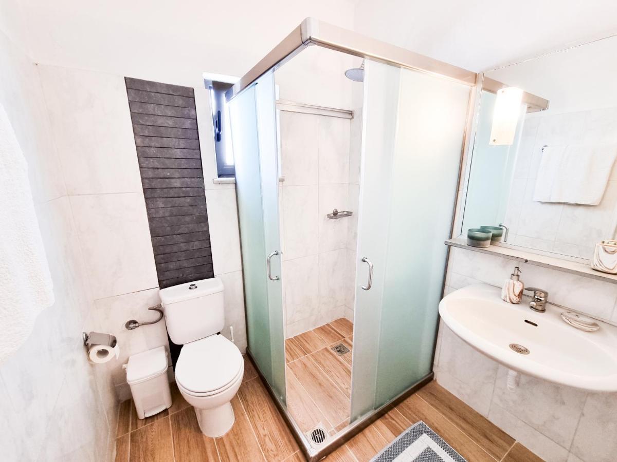 Penelope Hotel *