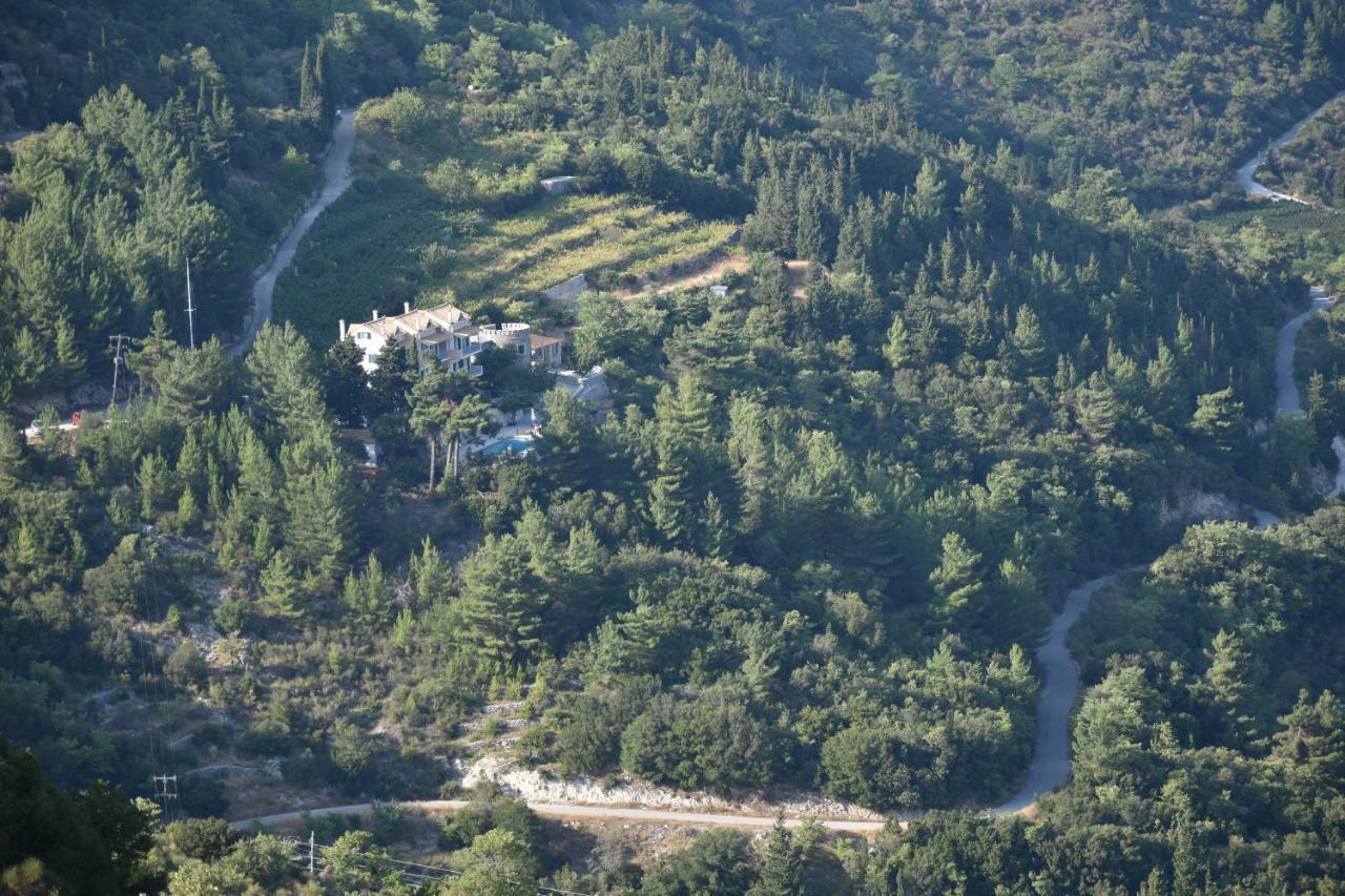 Estate Dafnopanagia Magda * Karia (Lefkada)