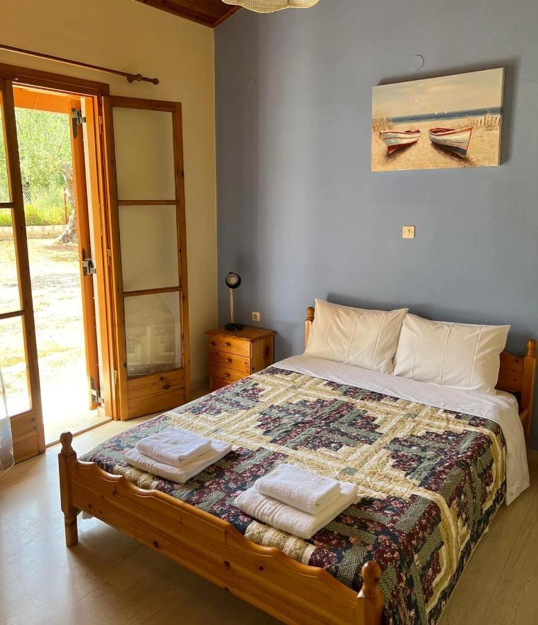 John & Jenny's Small Village Apartment