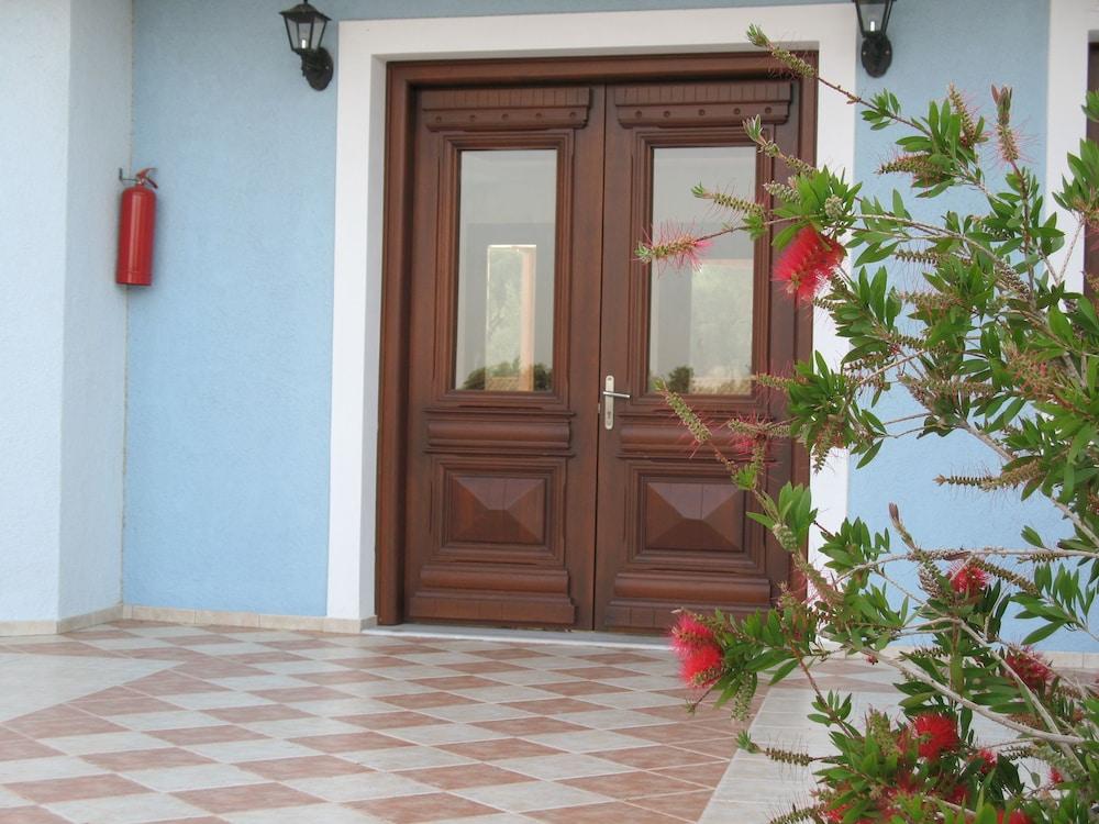 Kyma Hotel 4*