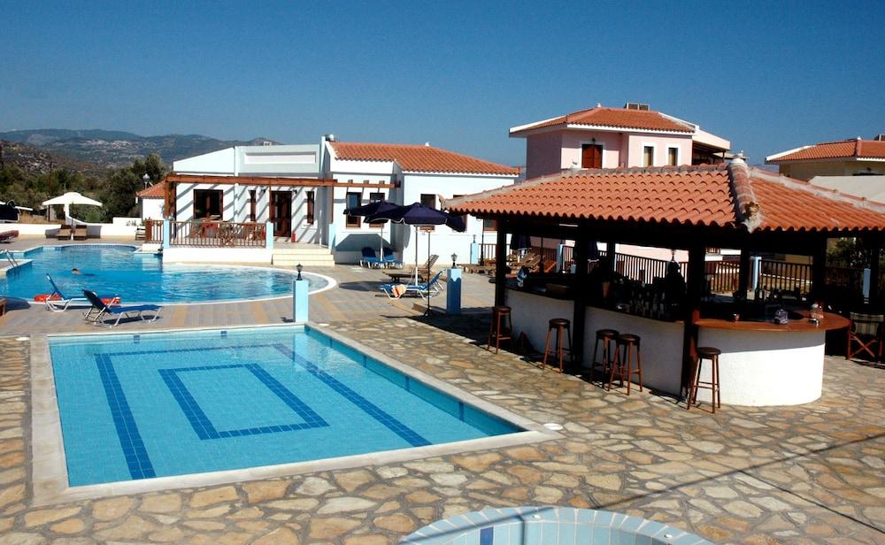 Kyma Hotel 4*
