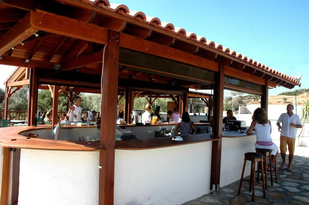 Kyma Hotel