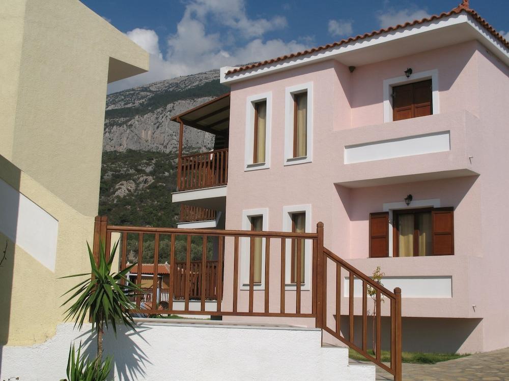 Kyma Hotel Marathokampos