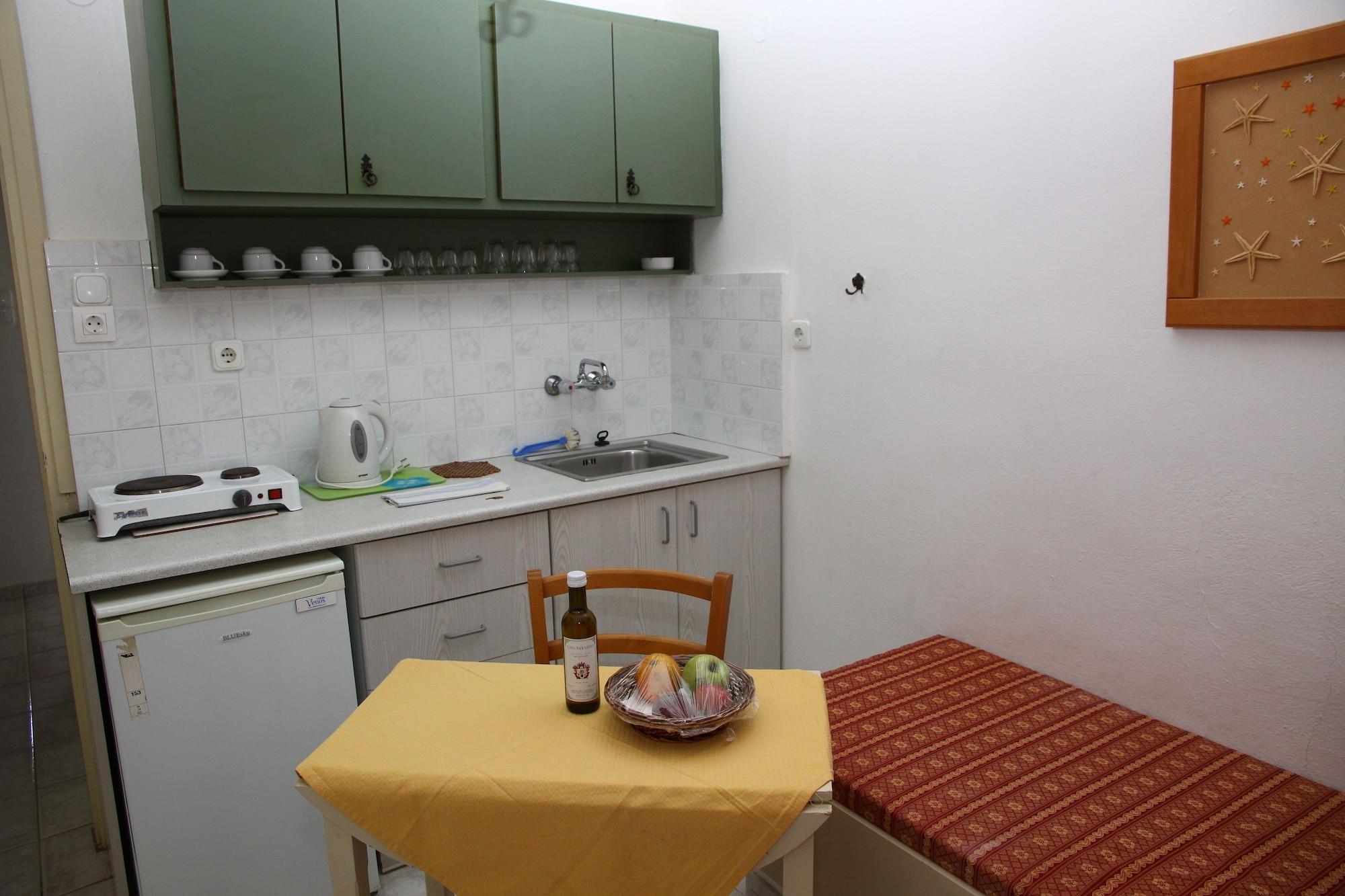 Mary Anna Apartment