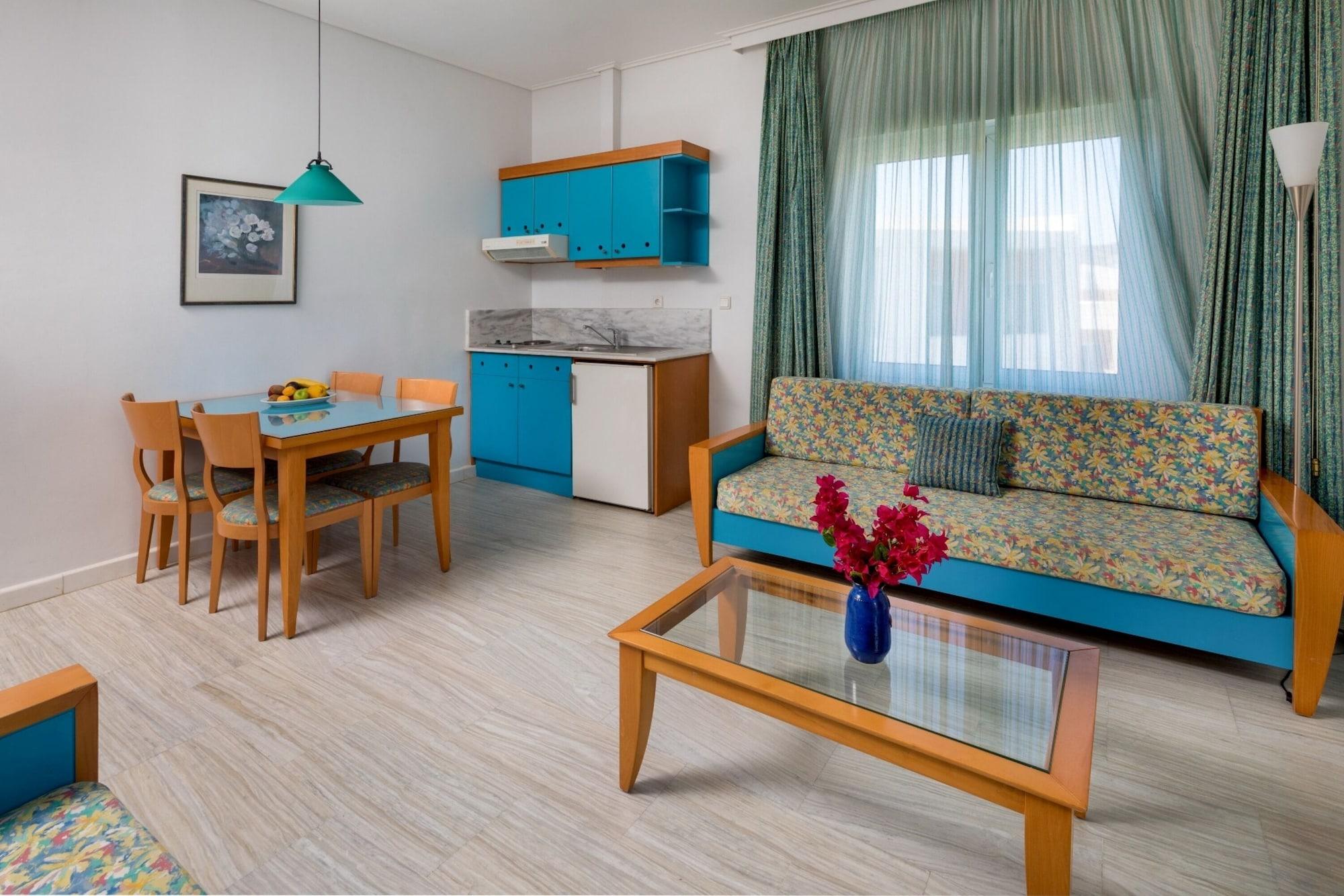 Chrispy Resort, 4*