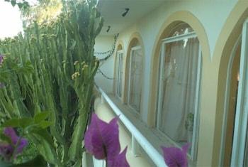 Afentoulis Studios Apartment