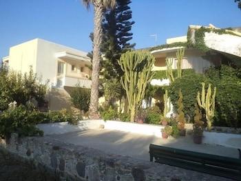 Afentoulis Studios *