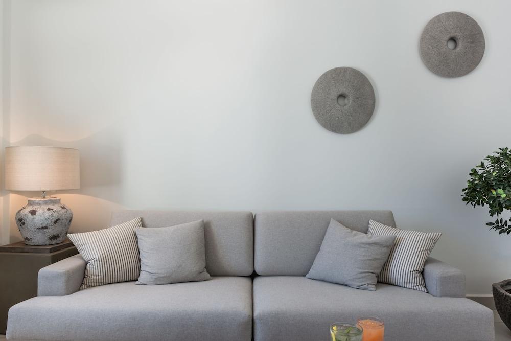 Strogili - Adults Only Hotel Kamari (Santorini)