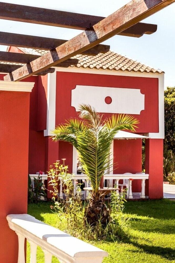 Haroula Apartment *