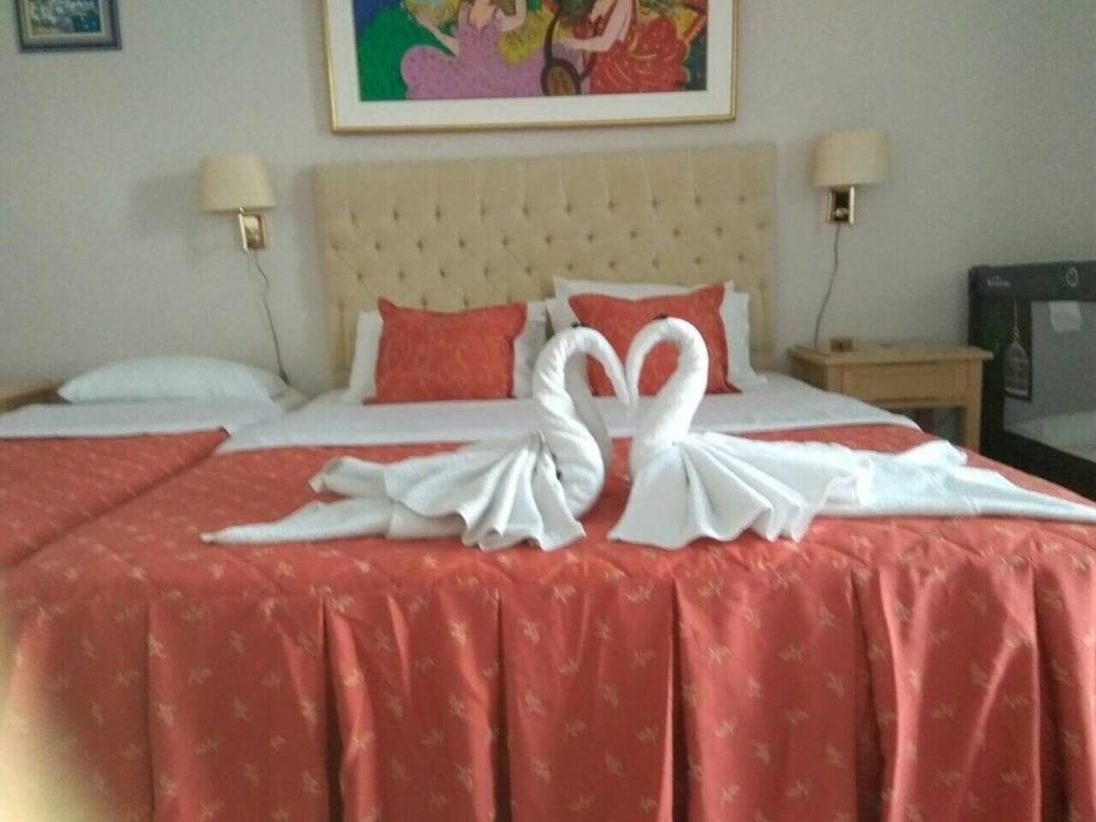 Costa Blu Hotel Benitses (Corfu)