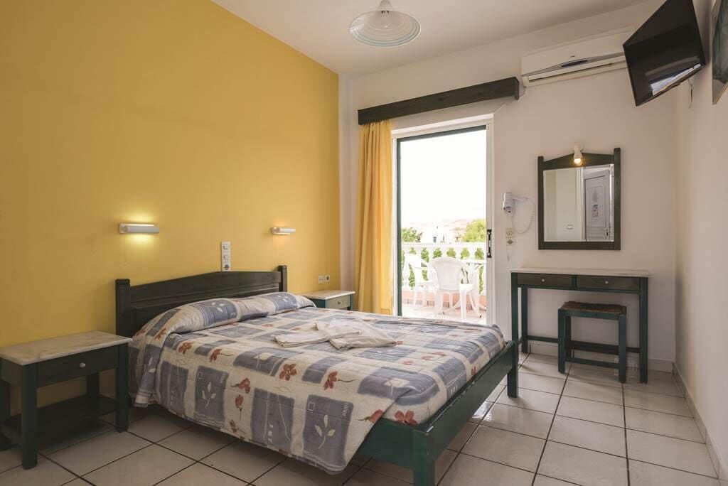 Aparthotel Eriva By Hotelius